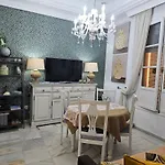 Acogedor كاديز