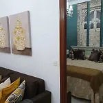 Acogedor كاديز